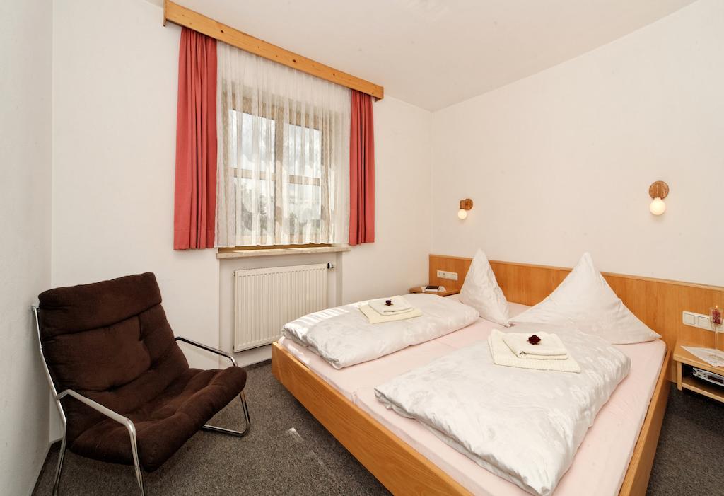 Landhaus Maria Bed&Breakfast Hotell Regen Rum bild