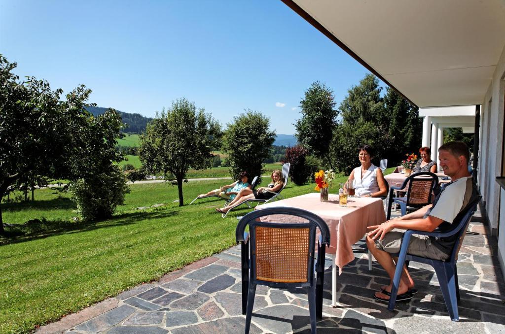 Landhaus Maria Bed&Breakfast Hotell Regen Rum bild