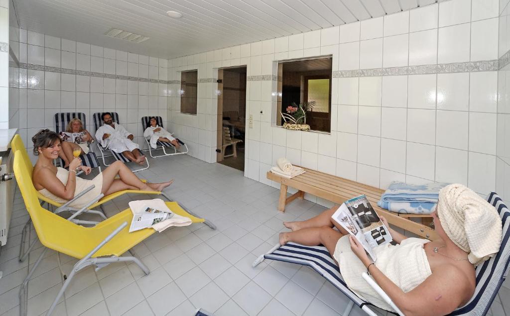 Landhaus Maria Bed&Breakfast Hotell Regen Exteriör bild