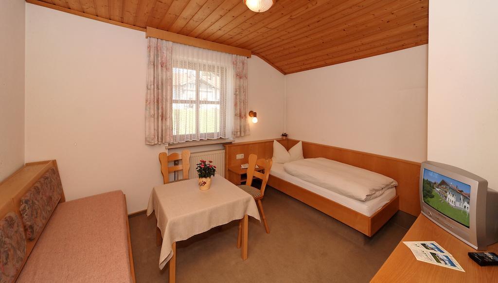 Landhaus Maria Bed&Breakfast Hotell Regen Exteriör bild